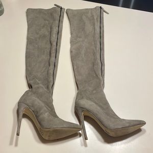 The perfect knee high boot with the perfect heel!